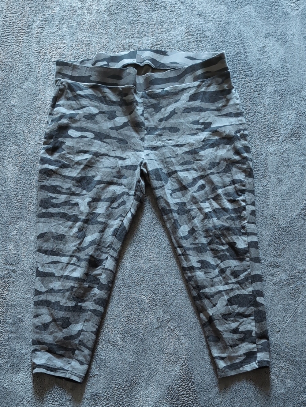 Torrid Black And Gray Camo Leggings